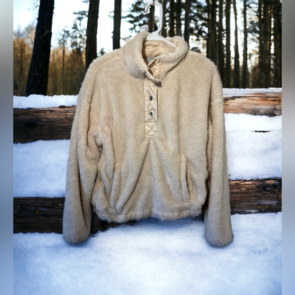 Forever‎ 21 Womens Medium Beige Fleece Pullover Jacket Metal Snaps Pockets